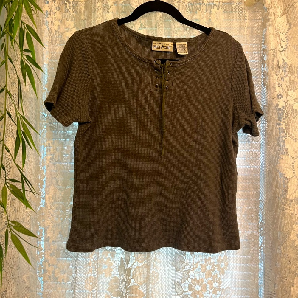 VINTAGE Women’s Laced Tee